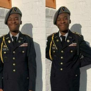 Meet your Posher, Travis